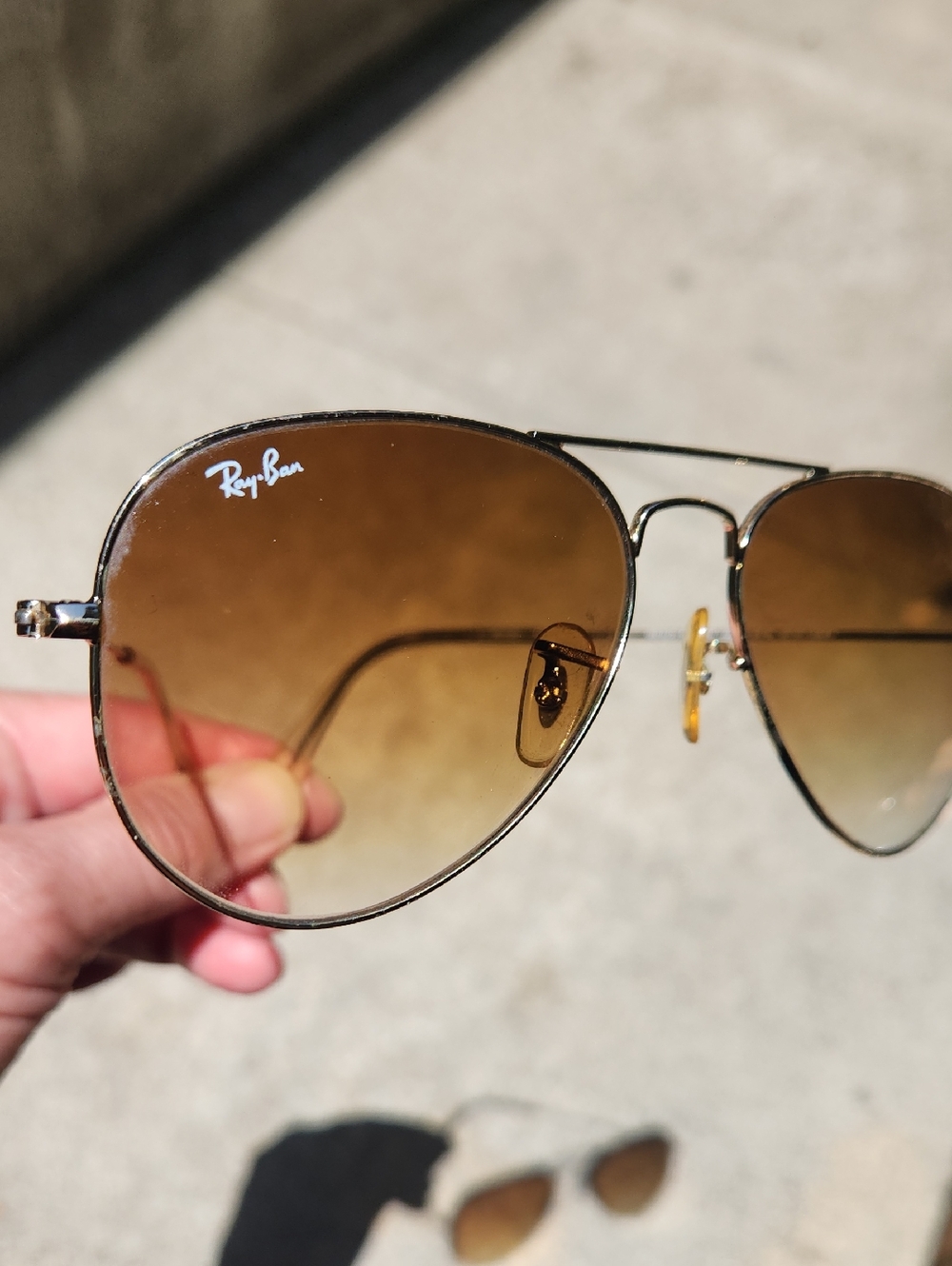 RayBan Large Metal Aviators Gold Frame Brown Gradient Lenses Made In Italy
